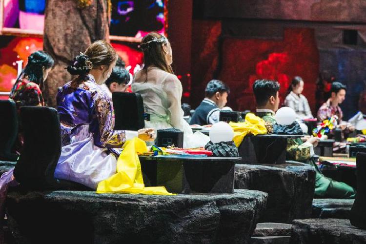 운명전쟁49 ott, 박나래 때문에 안 봤는데…1위 된 진짜 이유