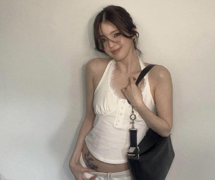 한소희 디올가방