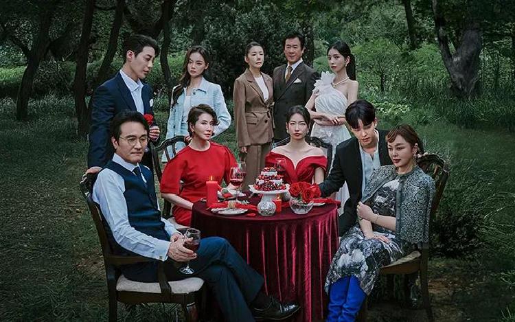 친밀한 리플리 등장인물들