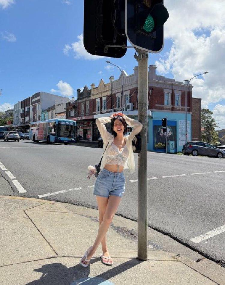 김해나, 시드니 반전 비키니