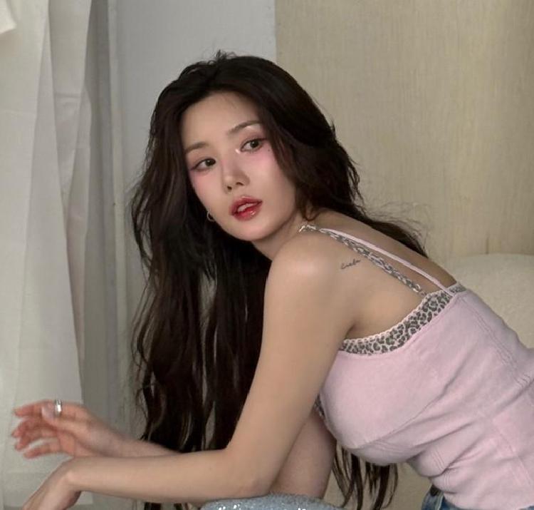 권은비 워터밤 여신 화보