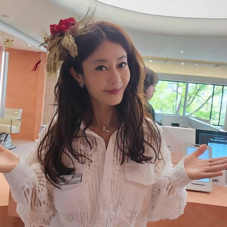 이지현, 40대 동안 레이어드컷펌